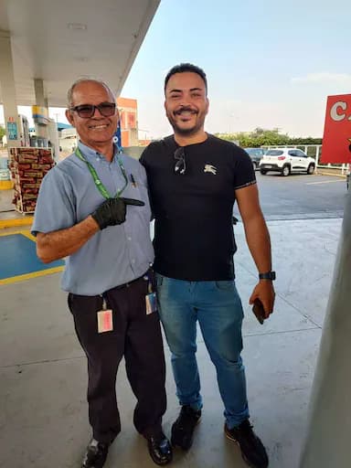 Clientes e Amigos